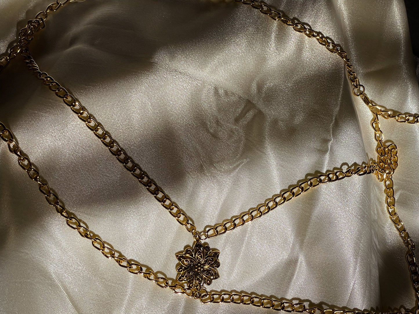 Palas Body Chain